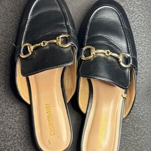 Cushionaire Black and Gold Loafers